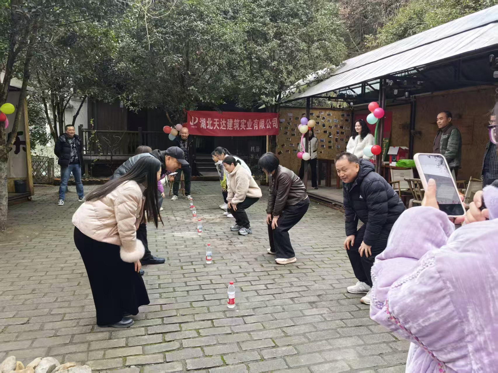 致敬最美巾幗力量 綻放時(shí)代芳華風(fēng)采湖北天達(dá)建筑實(shí)業(yè)有限公司2026三八國(guó)際婦女節(jié)主題活動(dòng)圓滿舉辦(圖1) 致敬最美巾幗力量 綻放時(shí)代芳華風(fēng)采湖北天達(dá)建筑實(shí)業(yè)有限公司2026三八國(guó)際婦女節(jié)主題活動(dòng)圓滿舉辦(圖1)